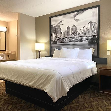 Super 8 By Wyndham Greensburg Exterior foto